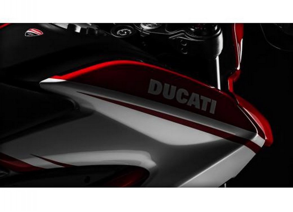 Ducati ad EICMA 2015: in diretta dalla World Première di Milano - Foto 4 di 23