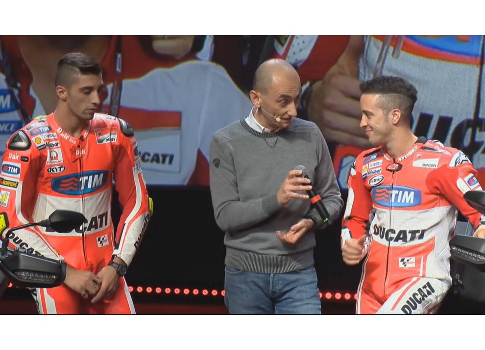 Ducati ad EICMA 2015: in diretta dalla World Première di Milano - Foto 19 di 23