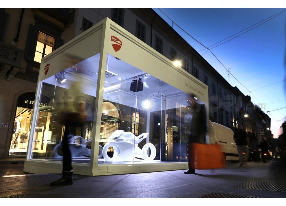 Ducati all’Audi City Lab a Milano in via Montenapoleone - Foto 2 di 4