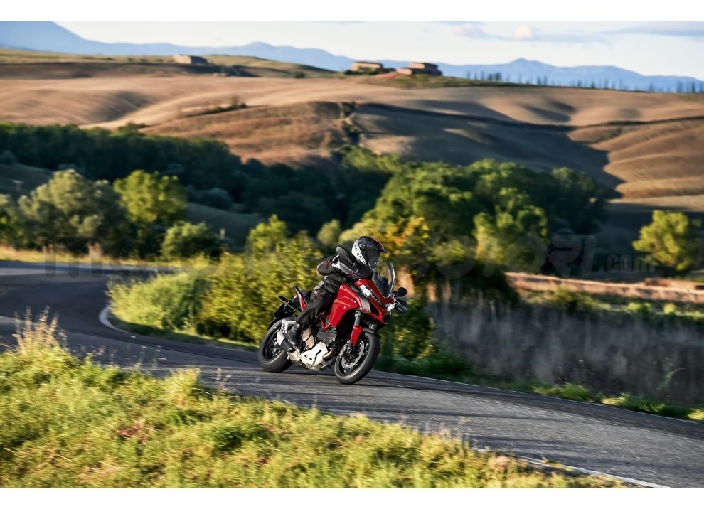 Ducati Dream Tour 2015, arrivano cinque weekend in stile Borgo Panigale sulla Multistrada 1200S
