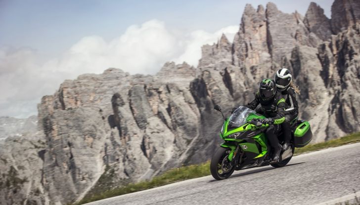 Nuova Kawasaki Z1000SX 2017: la moto da tutto e per tutto - Foto 14 di 15