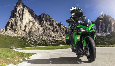 Nuova Kawasaki Z1000SX 2017: la moto da tutto e per tutto