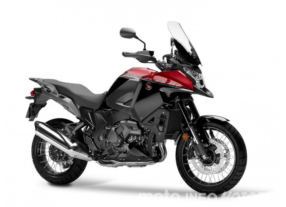 Honda Crosstourer 2016: Euro4, prestazioni e godibilità. Dati e Scheda tecnica