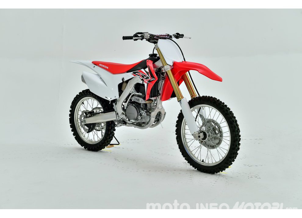 Honda presenta le nuove CRF250R e CRF450R 2016