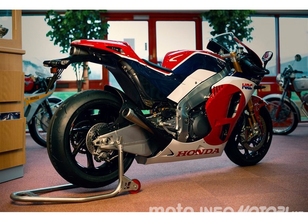 Honda RC213V­S: la prima è stata consegnata in Gran Bretagna - Foto 4 di 9