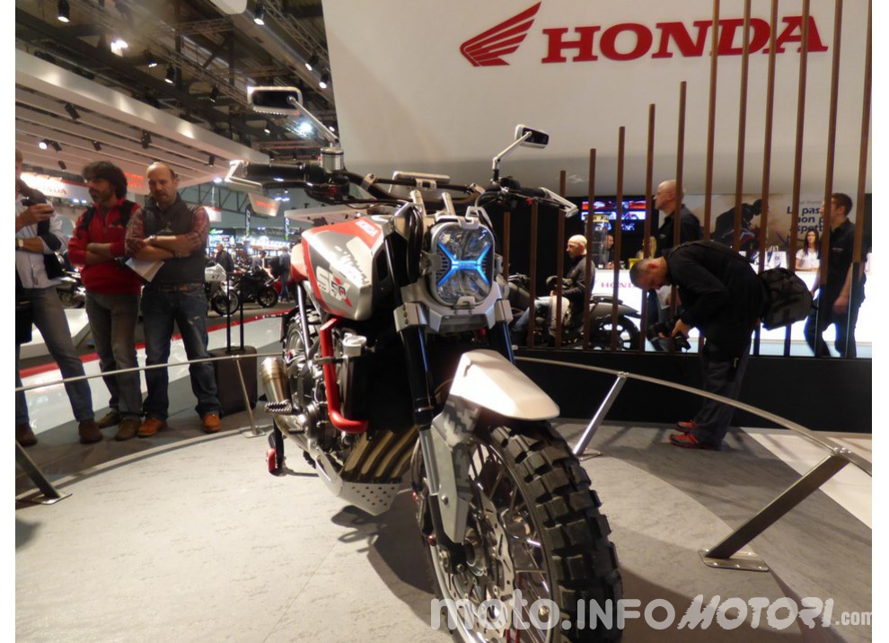 Honda Six50 e CB4 Concept, ad EICMA 2015 per predire il futuro
