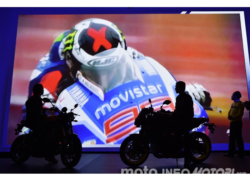 I veleni della MotoGP arrivano ad EICMA 2015 - Foto 6 di 11