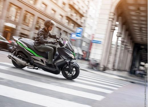 Kawasaki J300: bauletto e 4 anni di garanzia