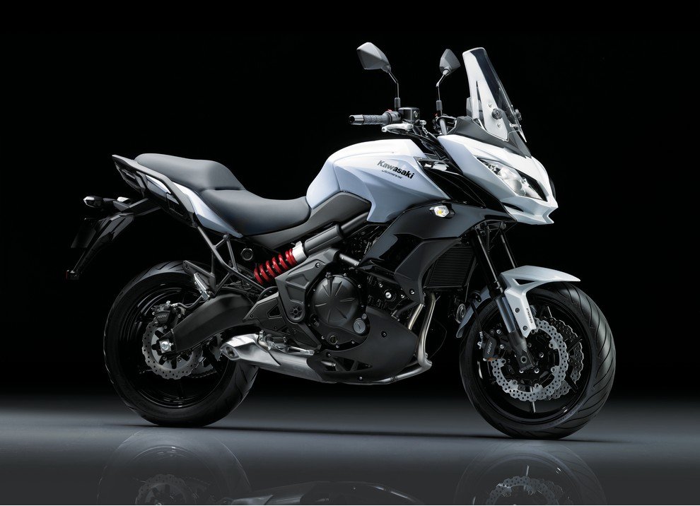 Kawasaki Versys 650 m.y. 2015: dotazione e prezzi