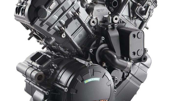 KTM 1290 Super Adventure: Prova su strada, allestimenti e prezzi - Foto 6 di 18
