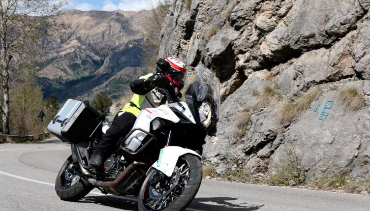 KTM 1290 Super Adventure: Prova su strada, allestimenti e prezzi - Foto 1 di 18