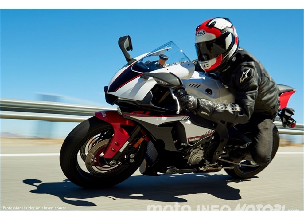 La nuova Yamaha YZF R1 S 2016 debutta in America - Foto 5 di 22