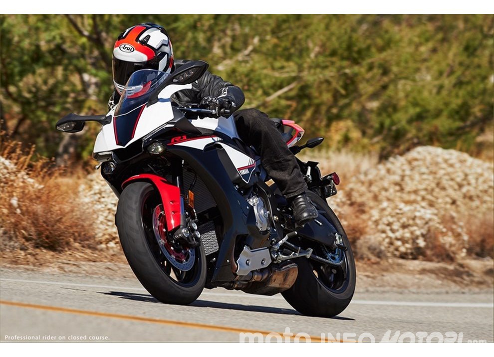 La nuova Yamaha YZF R1 S 2016 debutta in America - Foto 4 di 22