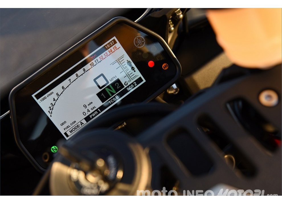 La nuova Yamaha YZF R1 S 2016 debutta in America - Foto 6 di 22