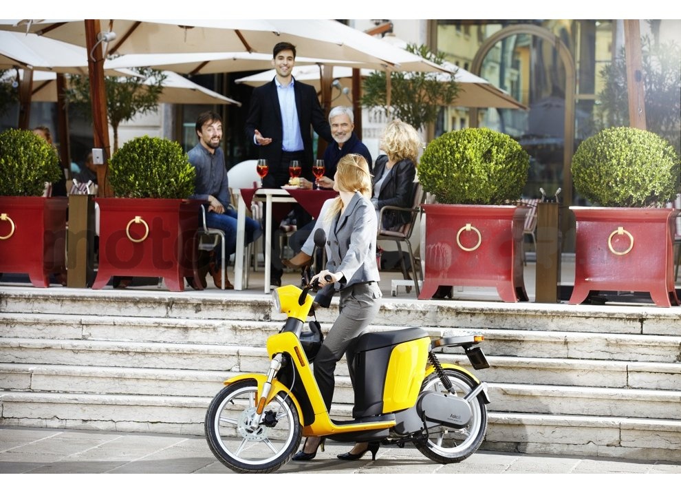 Lo scooter elettrico tutto italiano nasce a Vicenza grazie ad Askoll