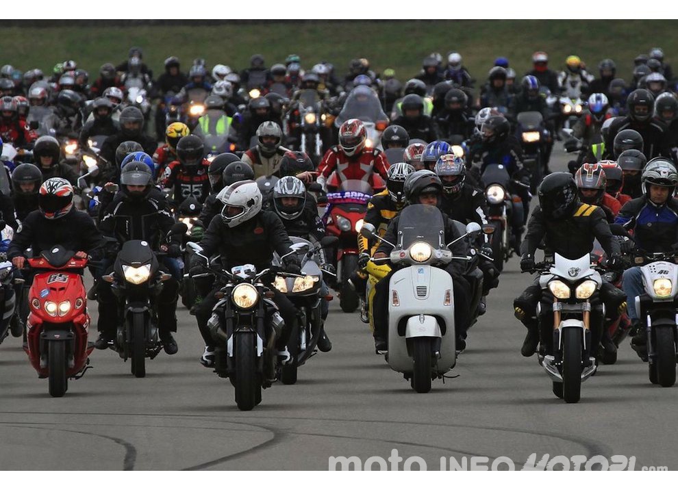 Mercato moto in grande crescita: a luglio 2015 è +25,3% rispetto al 2014 - Foto 5 di 6