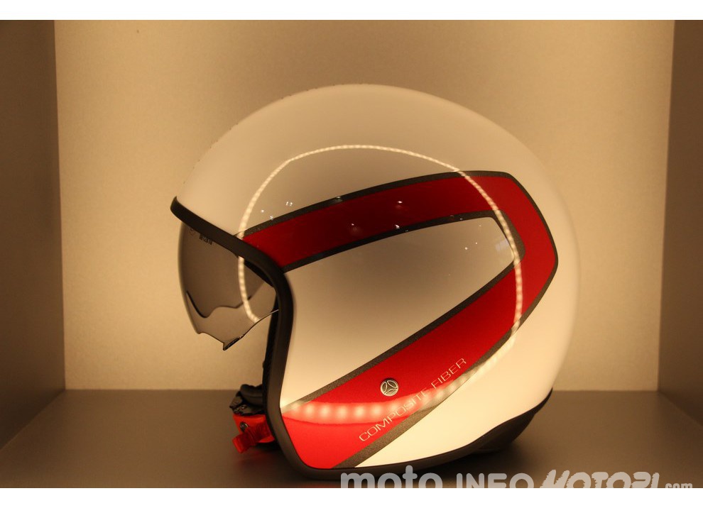 Momodesign: Nuova svolta sui caschi da moto - Foto 2 di 12
