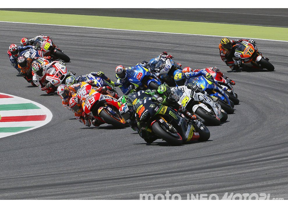 MotoGP, la gioia per la caduta di Marc Marquez - Foto 3 di 61