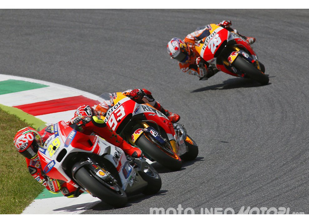 MotoGP, la gioia per la caduta di Marc Marquez - Foto 17 di 61
