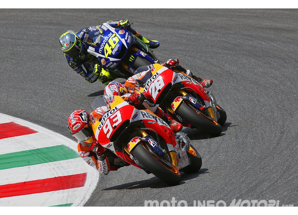 MotoGP, la gioia per la caduta di Marc Marquez - Foto 18 di 61