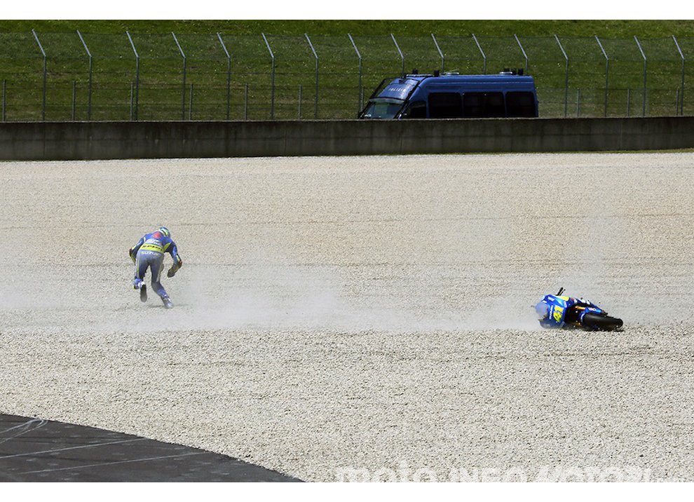 MotoGP, la gioia per la caduta di Marc Marquez - Foto 25 di 61