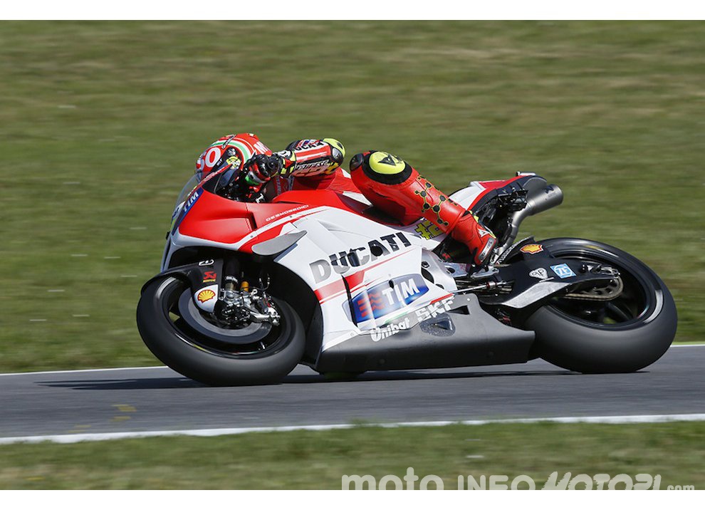 MotoGP, la gioia per la caduta di Marc Marquez - Foto 31 di 61