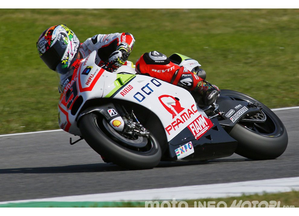 MotoGP, la gioia per la caduta di Marc Marquez - Foto 50 di 61