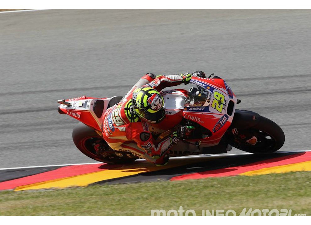 MotoGP, le dichiarazioni di Rossi, Iannone, Marquez e Lorenzo - Foto 14 di 41