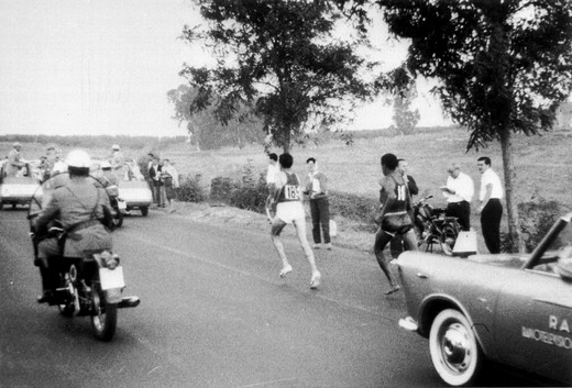 Moto Guzzi, la Maratona di Roma e Abebe Bikila - Foto  di 