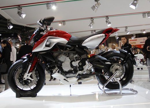 MV Agusta Rivale 800 la moto più bella di Eicma 2012