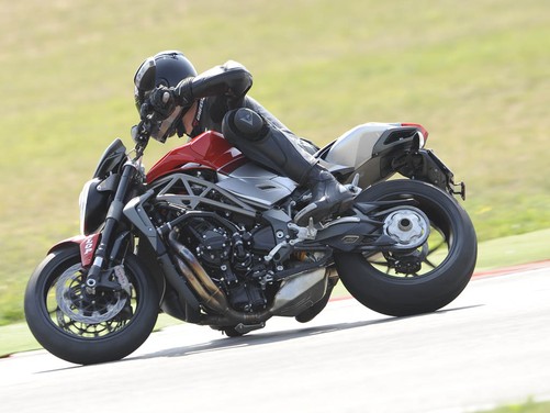 MV Agusta Brutale 1090 RR – Long Test Ride