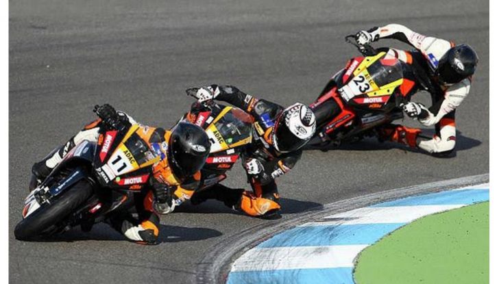 KTM RC 390 Cup 2016: a Vallelunga la prima gara delle KTM 390 Cup - Foto 2 di 7