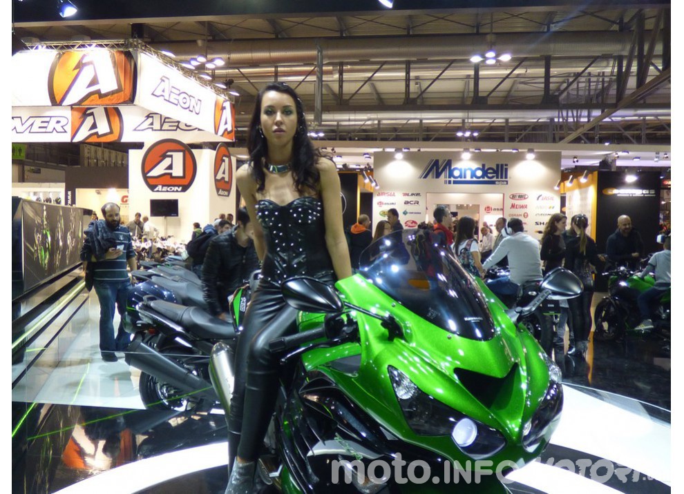 Nuova Kawasaki ZZR 1400 2016: Euro4, ma con 200CV