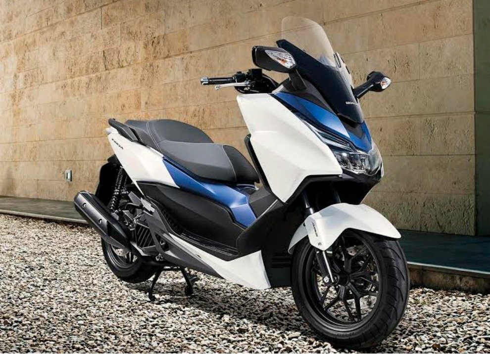 Nuovo Honda Forza 125, lo Sport GT Scooter