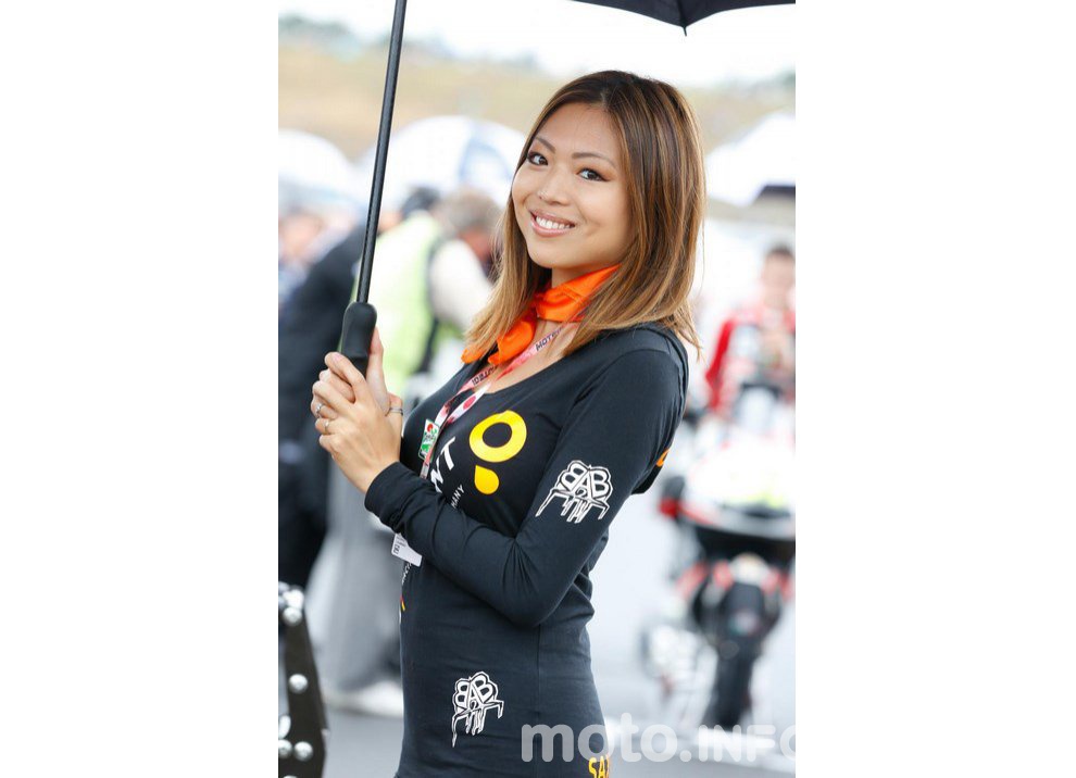Ombrelline Motegi 2015, le foto più belle delle Grid Girls - Foto 5 di 29