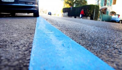 Sosta auto a Milano si può pagare con un sms