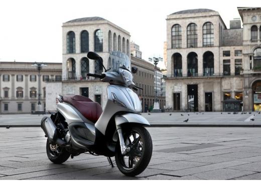 Piaggio, promozione zero interessi su Beverly 350 ST, MP3 e X10.