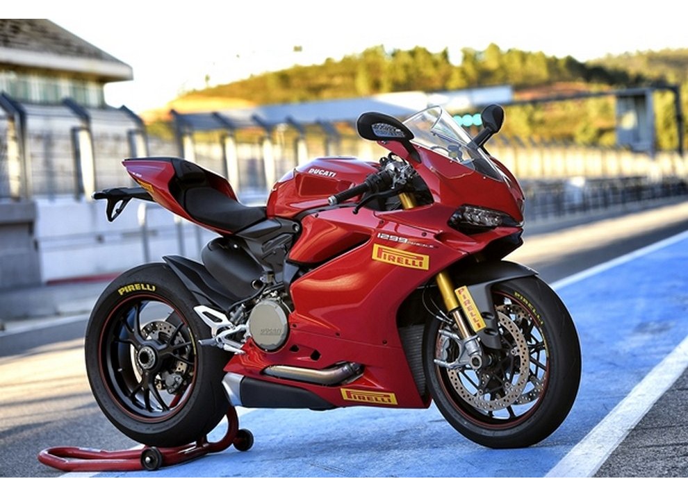 Pirelli Diablo Supercorsa SP di serie sulle nuove Panigale - Foto 3 di 6