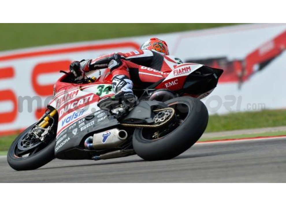 SBK 2015, Imola: Dominio Ducati nelle libere, Orari diretta TV - Foto 5 di 24