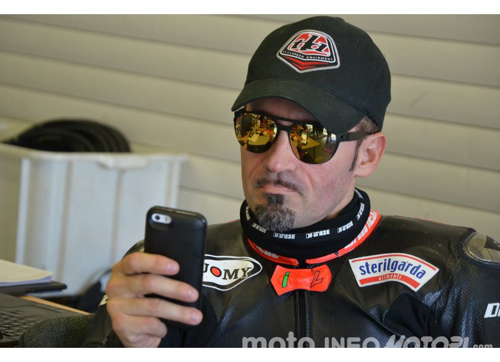 Superbike, infortunio in bici: Max Biaggi non correrà in Qatar