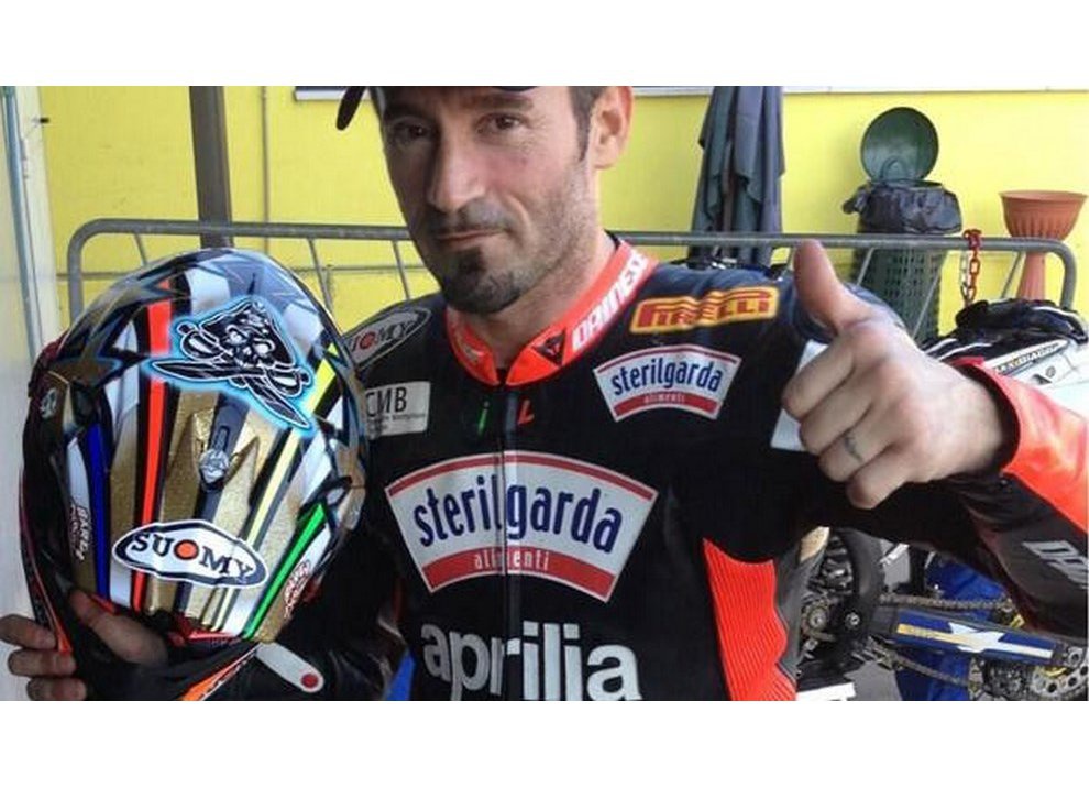 Superbike, infortunio in bici: Max Biaggi non correrà in Qatar - Foto 3 di 8