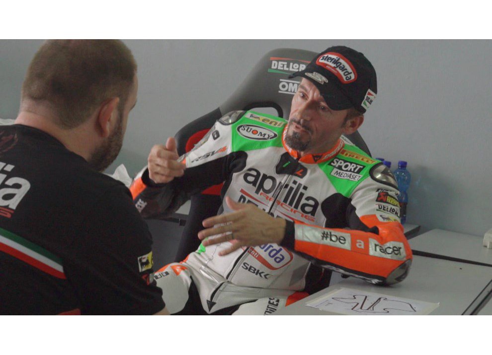 Superbike, infortunio in bici: Max Biaggi non correrà in Qatar - Foto 5 di 8