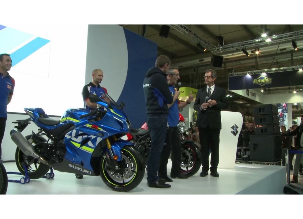 Suzuki ad EICMA 2015: in diretta dalla World Première di Milano - Foto 13 di 20