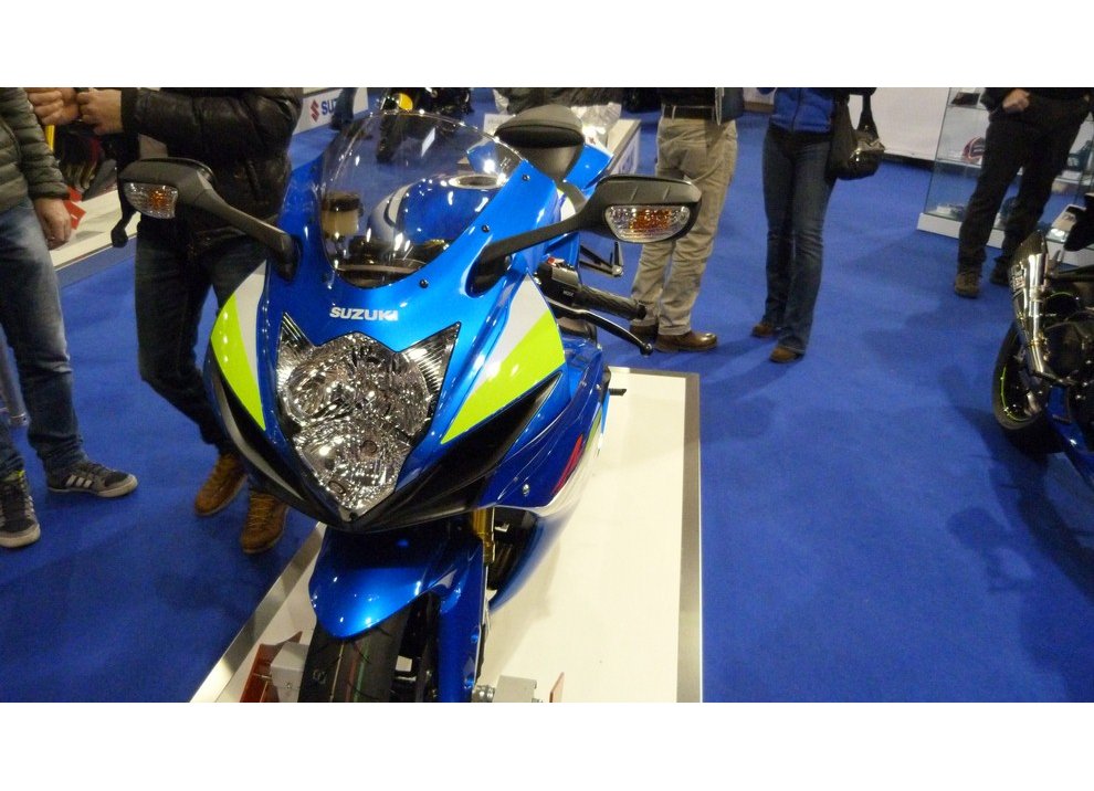 Suzuki propone l’offerta Decide il Cliente per pagare dopo sei mesi - Foto 33 di 40