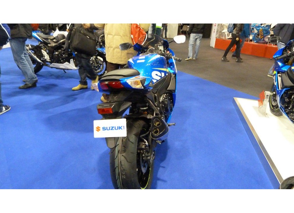 Suzuki propone l’offerta Decide il Cliente per pagare dopo sei mesi - Foto 35 di 40