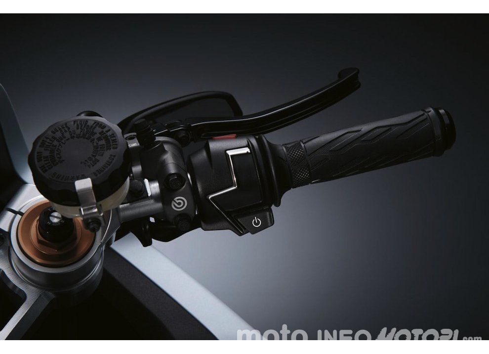 Suzuki Recursion Turbo pronto per EICMA 2015, ci sarà? - Foto 10 di 17