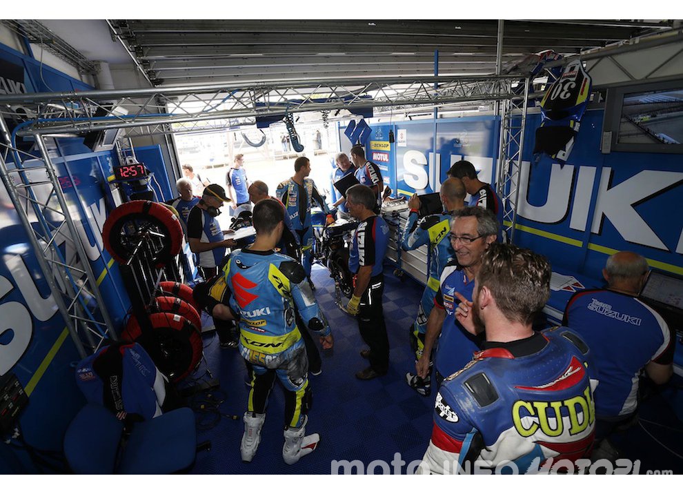 Suzuki vince il Campionato Mondiale Endurance 2015 - Foto 3 di 5