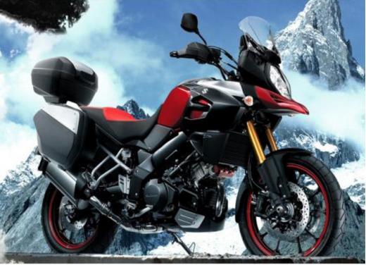 Suzuki V-Strom 1000, enduro, stradale e sportiva