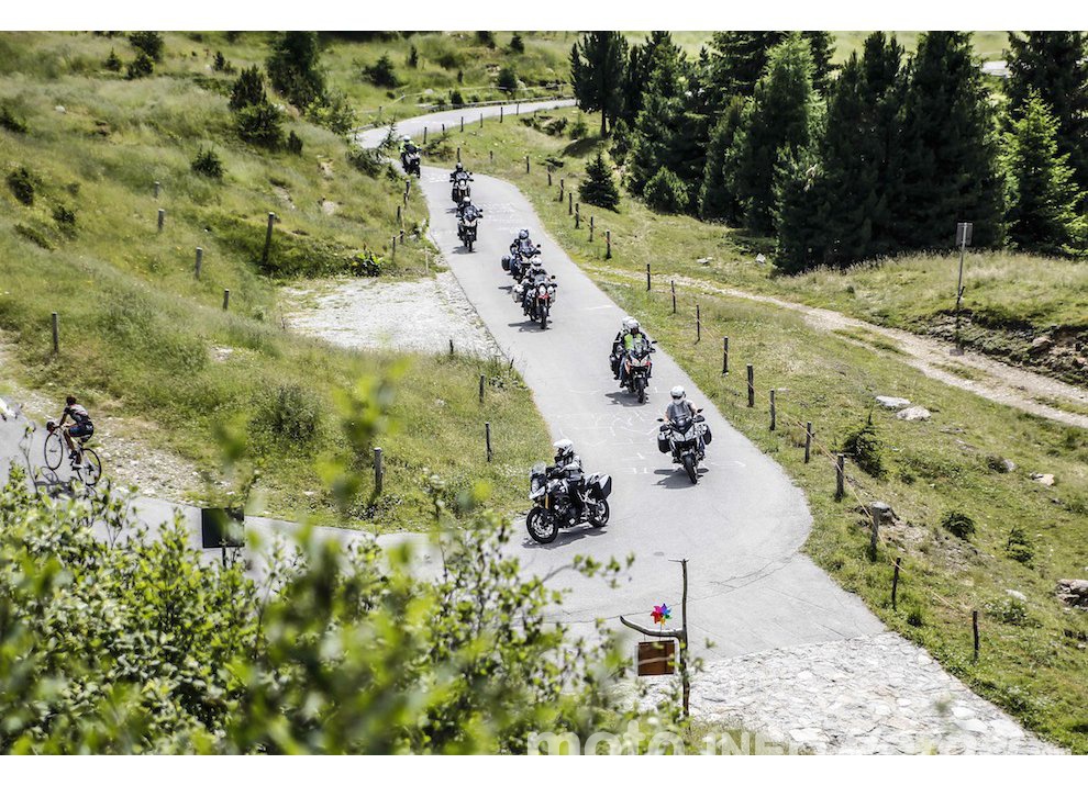 Suzuki V-Strom Tour anche al 39° Motoraduno dello Stelvio International