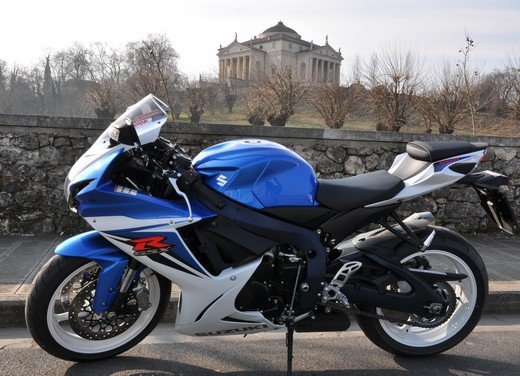 Suzuki GSX-R 600: prova su strada della nuova supersportiva di media cilindrata